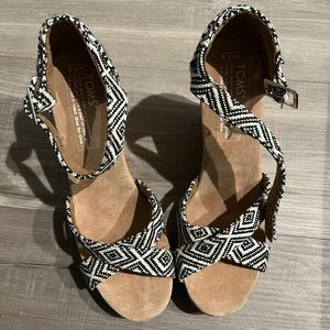Toms Wedges